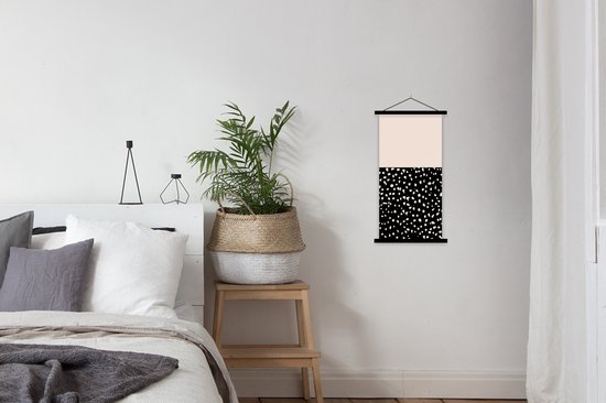 Posterhanger incl. Poster 40x80 cm - Schoolplaat - Stippen - Beige - Zwart - Textielposter - Zwarte latten