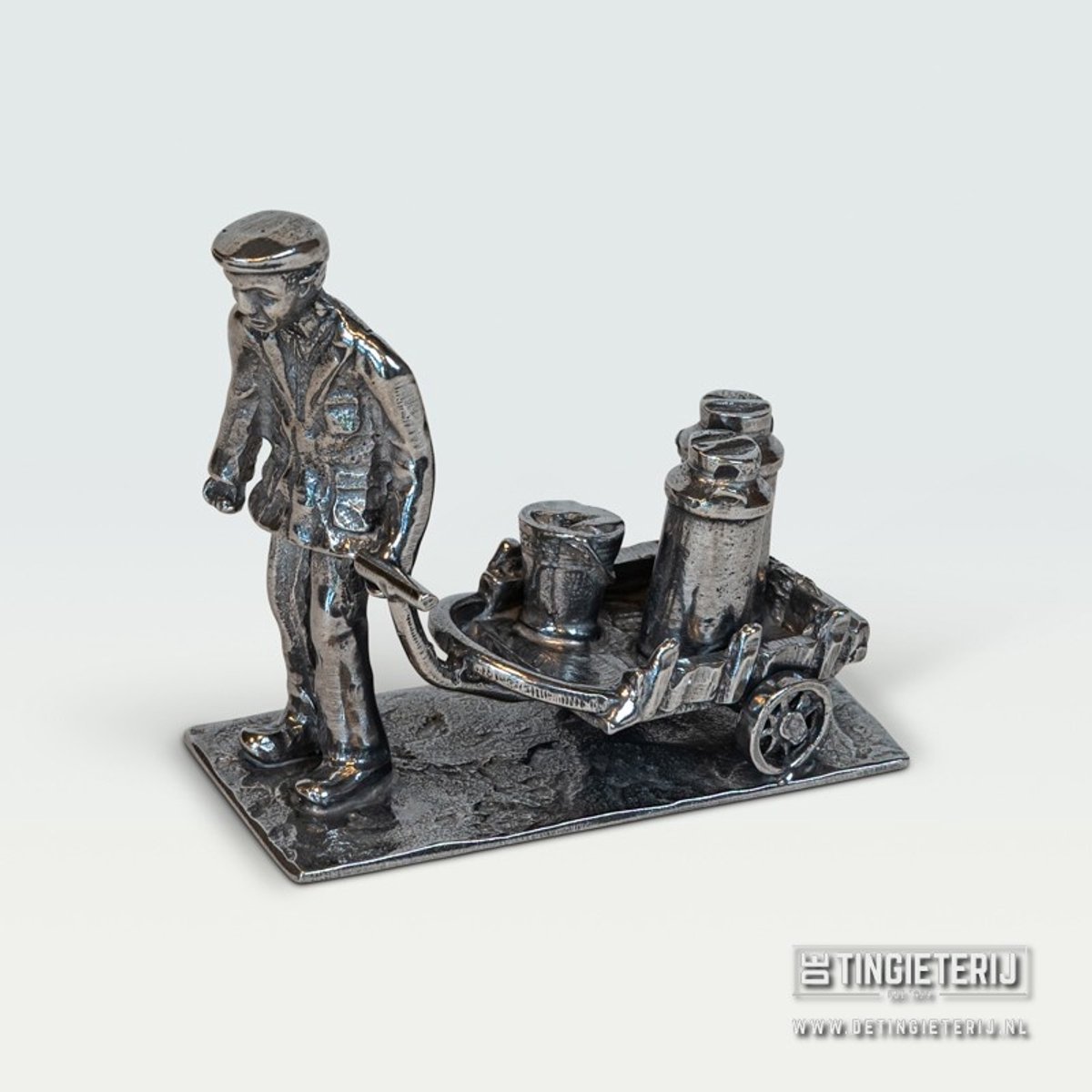 Beeldje Melkboer - nostalgie - Tin - luxe geschenk - boer - beroepen beeldje - ambacht
