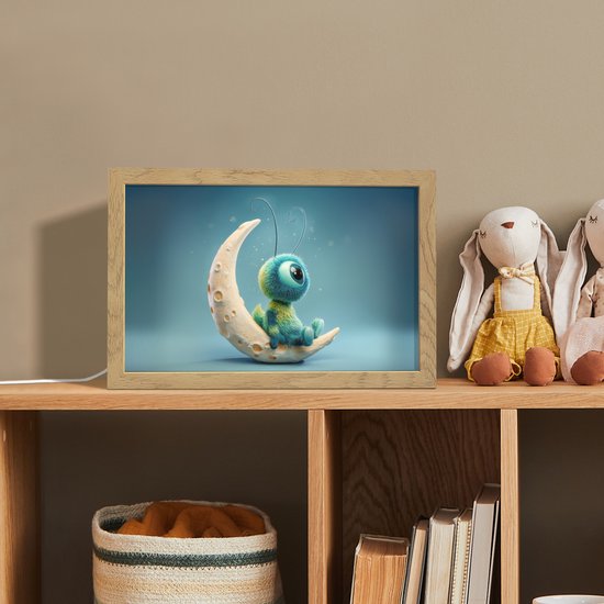 Nachtlampje 30x20 cm - Kinder lampje - Maan - Ruimtewezen - Blauw - Tafellamp kinderkamer - Slaapkamer lamp - Bedlamp kinderen - Kinderlampje stopcontact - Wandlamp babykamer - Nachtlampjes van Merkloos — afbeelding 3