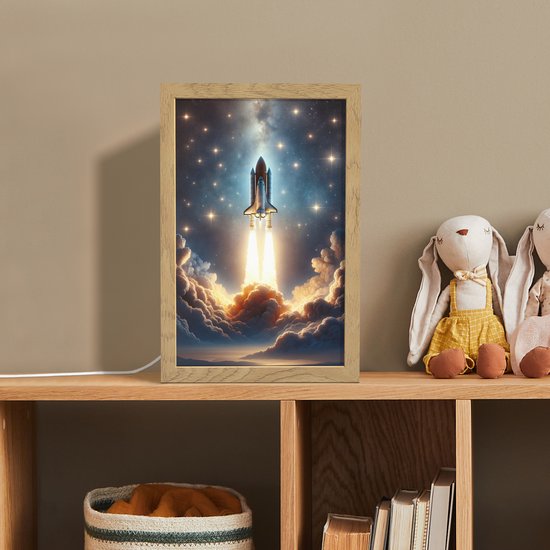 Nachtlampje 20x30 cm - Kinder lampje - Ruimtevaart - Raket - Space - Sterren - Tafellamp kinderkamer - Slaapkamer lamp - Bedlamp kinderen - Kinderlampje stopcontact - Wandlamp babykamer - Nachtlampjes van Merkloos — afbeelding 3