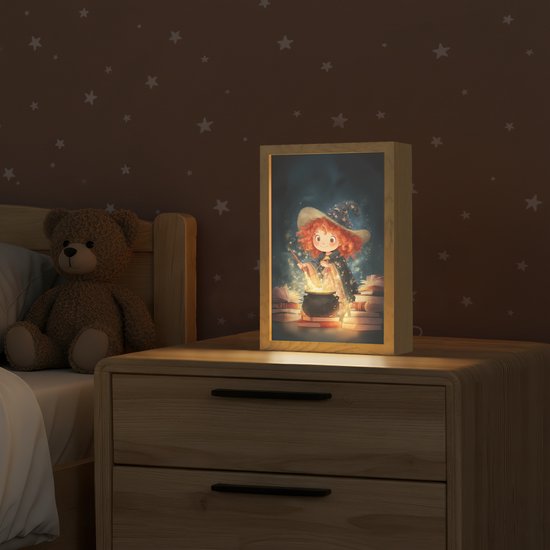 Nachtlampje 20x30 cm - Kinder lampje - Tovenares - Meisje - Boeken - Toveren - Tafellamp kinderkamer - Slaapkamer lamp - Bedlamp kinderen - Kinderlampje stopcontact - Wandlamp babykamer - Nachtlampjes van Merkloos — afbeelding 2