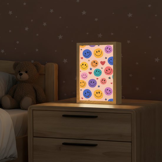 Nachtlampje 20x30 cm - Kinder lampje - Smileys - Kleurrijk - Hartjes - Tafellamp kinderkamer - Slaapkamer lamp - Bedlamp kinderen - Kinderlampje stopcontact - Wandlamp babykamer - Nachtlampjes van Merkloos — afbeelding 2
