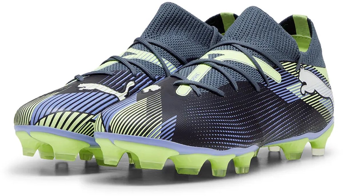 Puma Future 7 dames voetbalschoenen in blauw met lichtgroene details en een modern, ondersteunend ontwerp. EU 38.