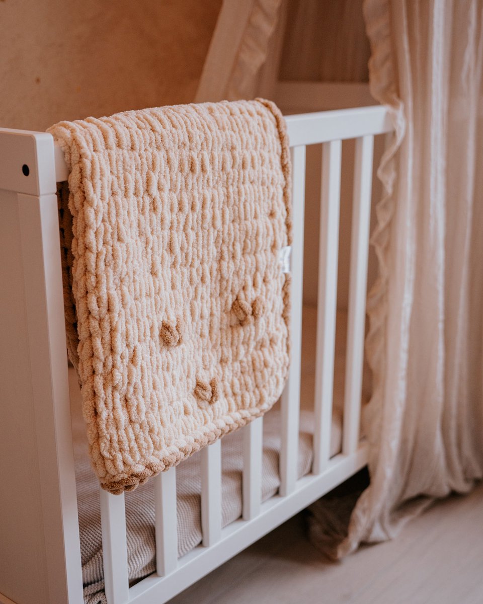 Little Livo Handgehaakte Babydeken – Zachte Kinderdeken – Hartjesdetail – 75 x 75 cm – 100% Microvezel