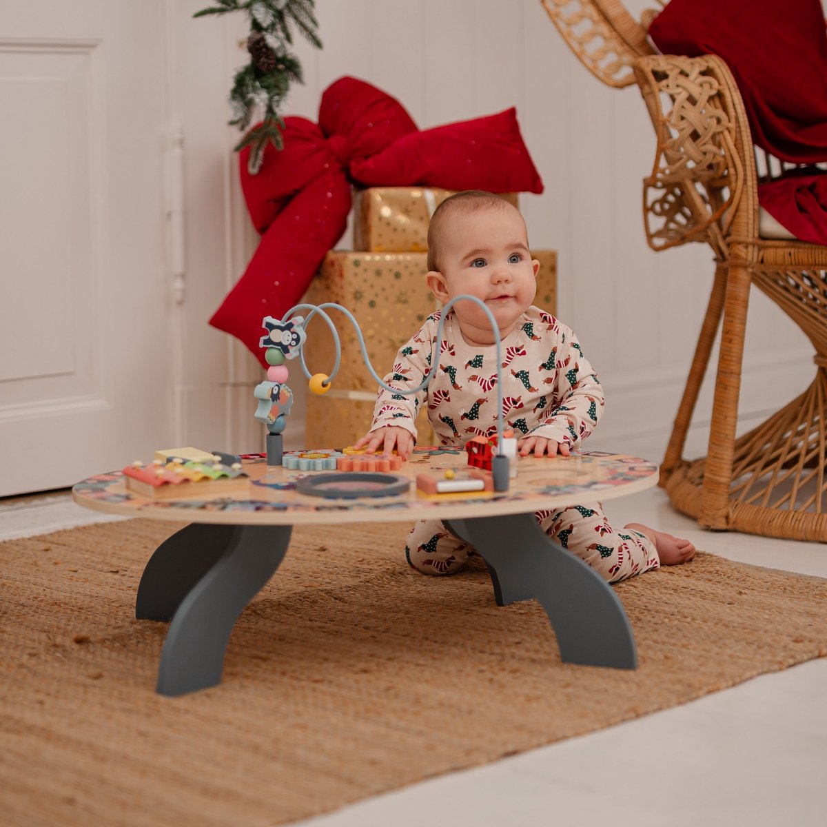Mamabrum 10-in-1 houten educatieve tafel, dierentafel voor kinderen 3 , motorische lus met kralen, vormsorter, rammelaar en spiegel, vroeg onderwijsspeelgoed
