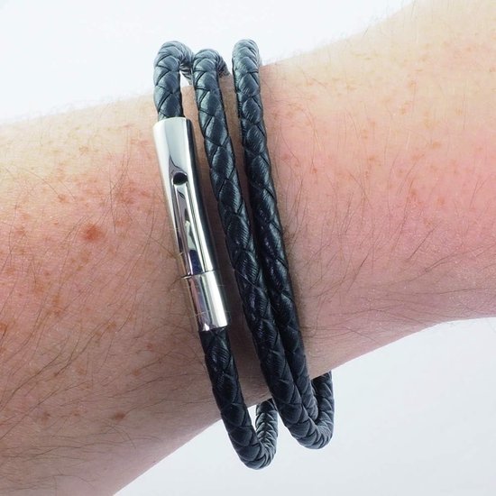 Casisto.J Herenketting, leren halsketting met roestvrijstalen hanger