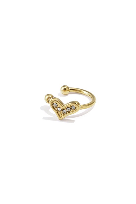 Gouden ear cuff in de vorm van een hartje, bezet met witte steentjes.