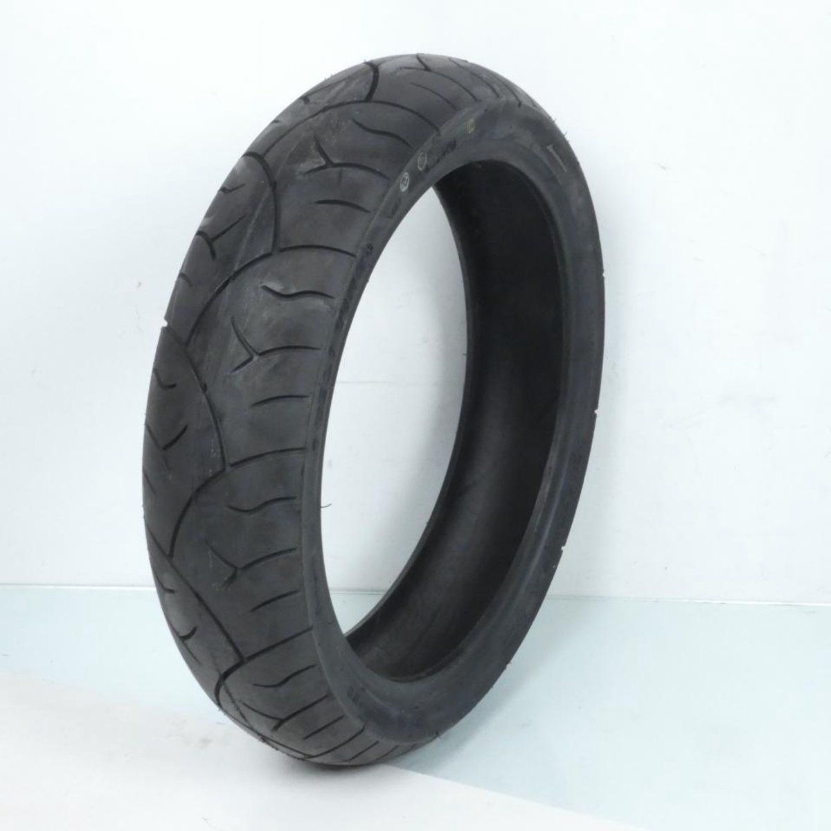 Pneu 130-70-17 Deli Tire pour Moto Aprilia 50 RS4 2011 à 2017 Neuf