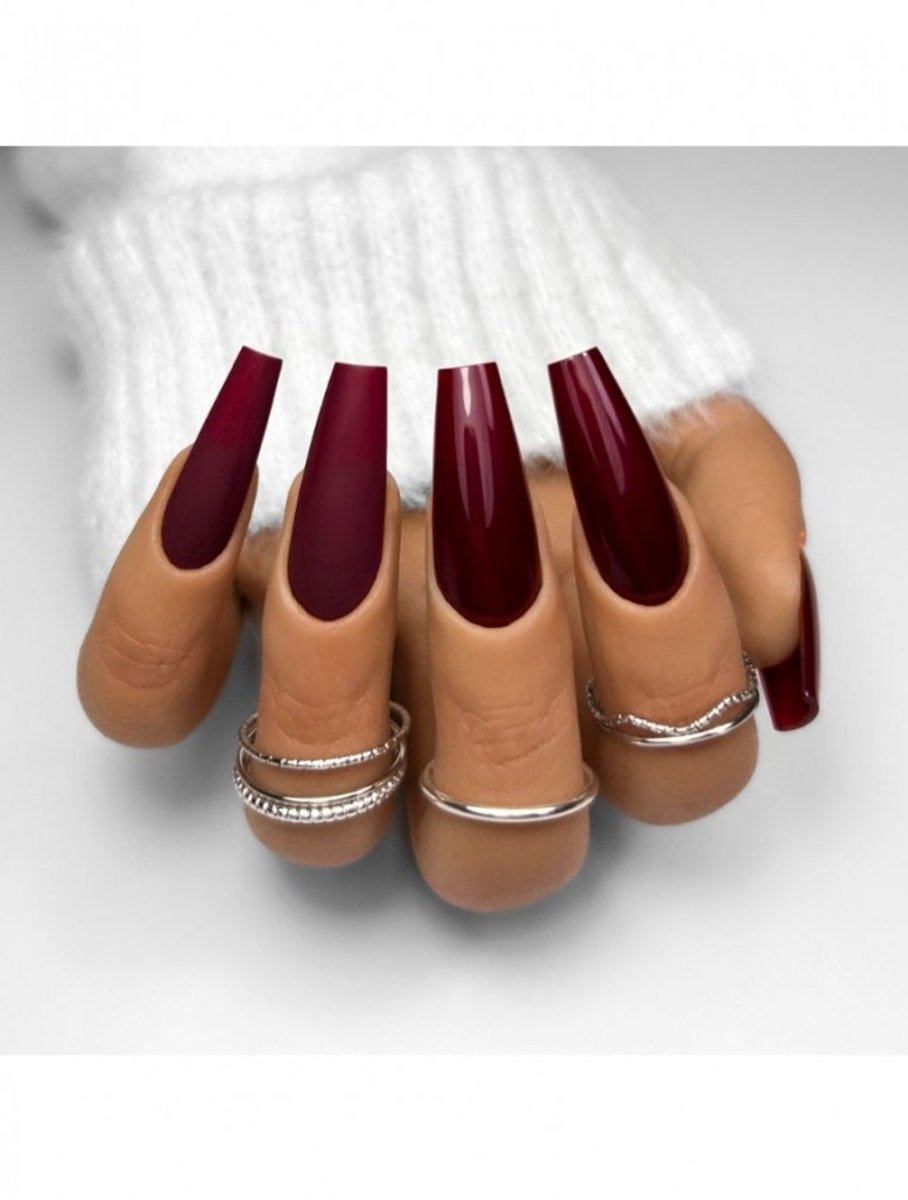 Lilly nails nagellak Bordeaux