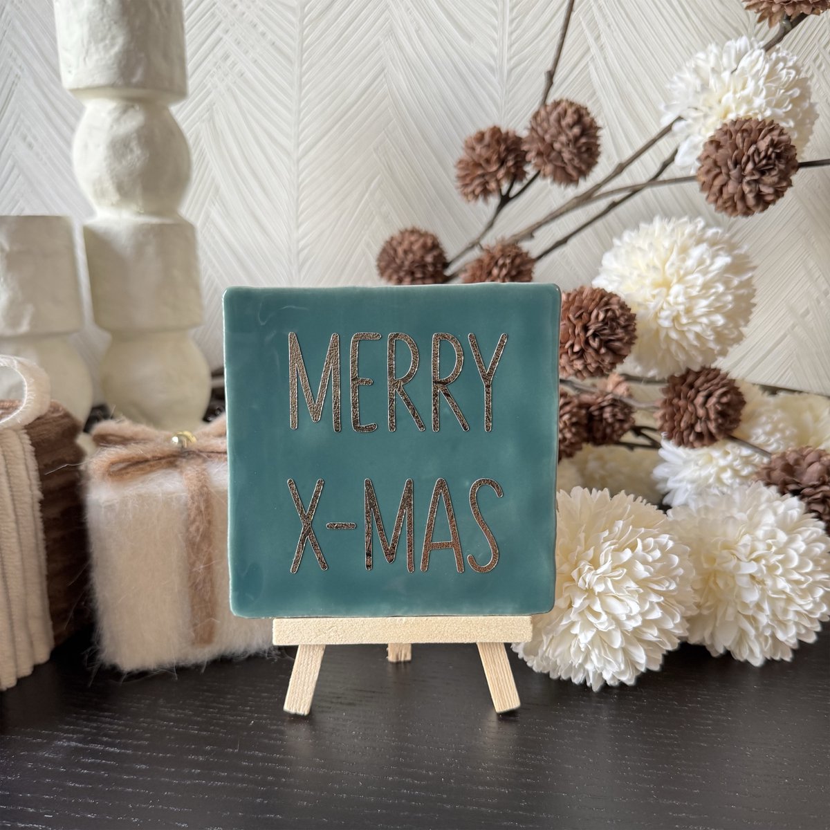 Hartjespost | Tegeltje Merry x-mas donkergroen, goud | schoencadeautjes sinterklaas | tegeltjes met tekst | spreuktegel | tegeltjeswijsheden | Christmas | Xmas | kerstmis | decoratie kerst | 10x10