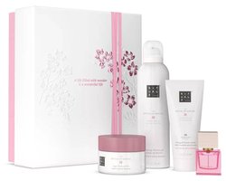 Ritual Rituals - Geschenkset voor Vrouwen - 4 Producten - Douchegel 200 ml - Body Scrub 125 gram - Bodycrème 100 ml - Eau de Parfum 15 ml - Giftset Vrouw - Cadeaudoos - Geschenkdoos - Doucheschuim - Douche - Badschuim - Douchefoam - Sakura - Shower Foam