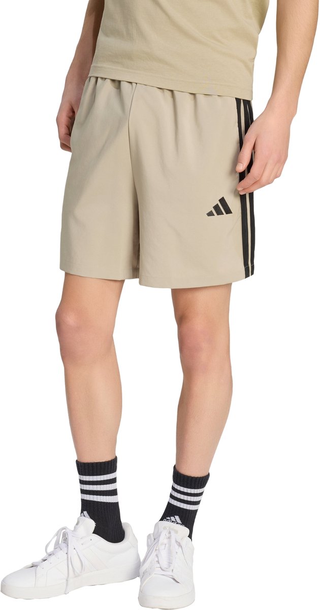 Adidas Sportswear Essentials 3-Stripes Chelsea Short Heren Bruin