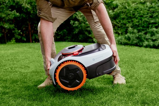 Segway Navimow i206 AWD - Robotmaaier - NRTK + Vision - Zonder Grensdraad & Zonder Antenne - Snelste & eenvoudige Installatie - 600m² - driewielaandrijving - 45% Helling - AI Obstakelvermijding -Super Stil 59dB-3 Jaar Garantie