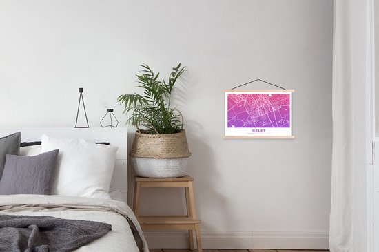 Posterhanger incl. Poster 60x40 cm - Schoolplaat - Stadskaart - Delft - Nederland - Paars - Textielposter - Blanke latten