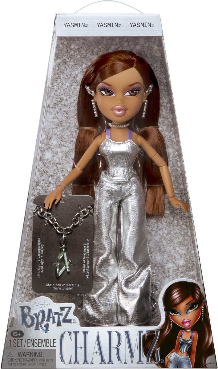 MGA Bratz Charmz modepop Yasmin met bedelarmband en accessoires. — afbeelding 5