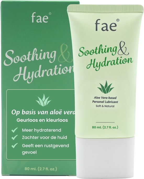Tube Fae Soothing & Hydration à l'aloe vera, 80 ml. Le tube est vert pâle avec un bouchon blanc. L'emballage est vert avec du texte blanc.