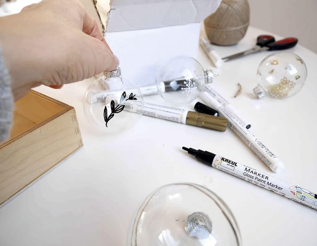 Lakstift Fijn Wit met Ronde Punt voor Decoreren en Labelen