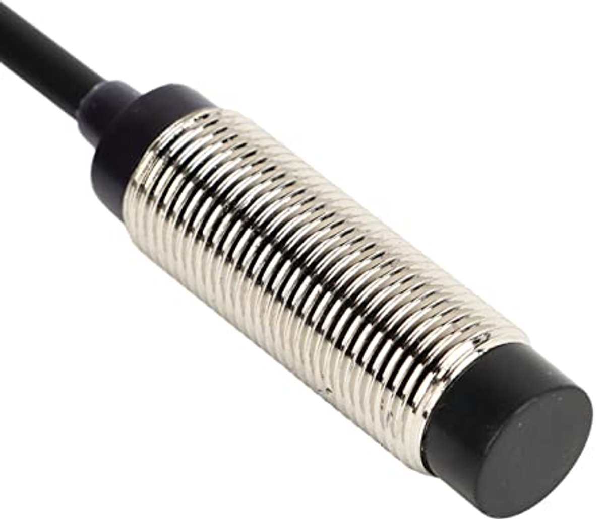 Inductieve naderingsschakelaar, 4 sets Inductieve naderingssensor Detectieschakelaar PNP 3-draads NO Contact 4 mm Detectie naderingssensor 12 mm, inductief