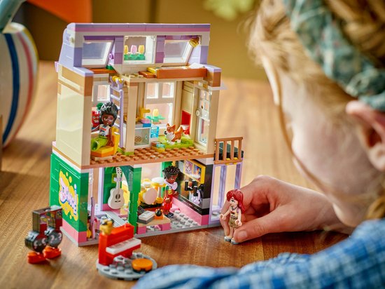 LEGO Friends Kit de construction de magasin de musique et d'appartement pour Enfants - 42653