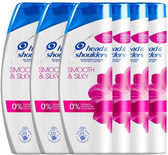 Lot de six bouteilles de shampooing Head & Shoulders Smooth & Silky antipelliculaire, avec des étiquettes bleues et blanches et des motifs de fleurs roses.