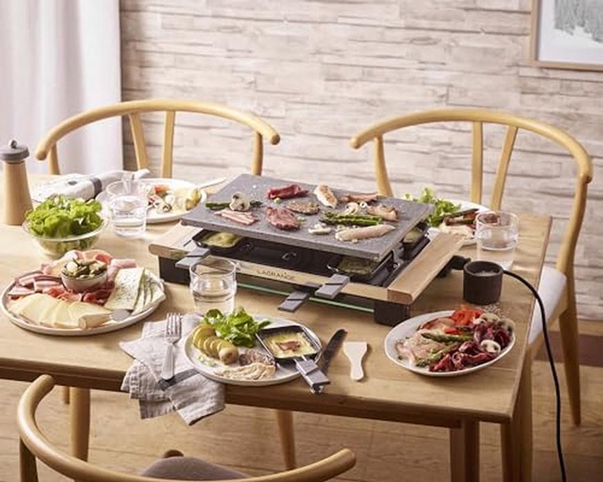 Raclette met accessoires in licht hout - 8 pannetjes en kaassnijder