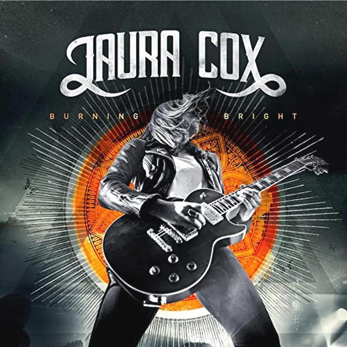 Nieuwe Rock Album van Laura Cox - Burning Bright
