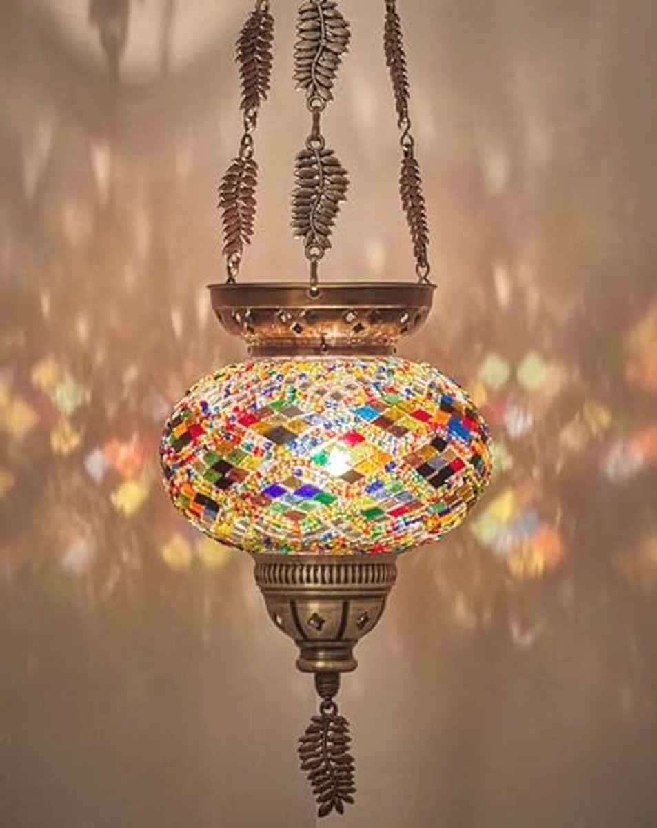 Kleurige Marokkaanse Mozaiek Hangende Kandelaar Lantaarn met Handgemaakte Glazen Bol en Metalen Blad Kettingen, 24 Inch
