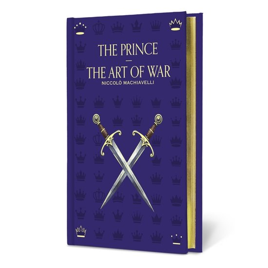 Livre bleu avec un motif de couronnes, tranches dorées et deux épées croisées sur la couverture. Titre : The Prince - The Art of War.