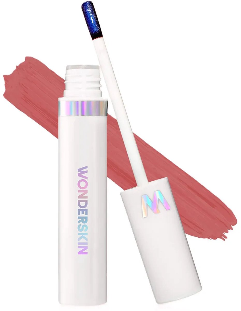 Wonderskin Wonder Blading Whimsical Lippenbalsem Roze Vrouw