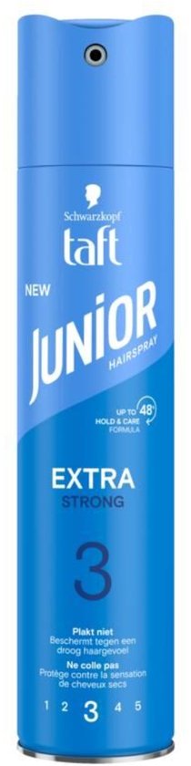 Blauwe haarspraybus van Taft Junior met 'EXTRA STRONG' en nummer 3 op een witte achtergrond.