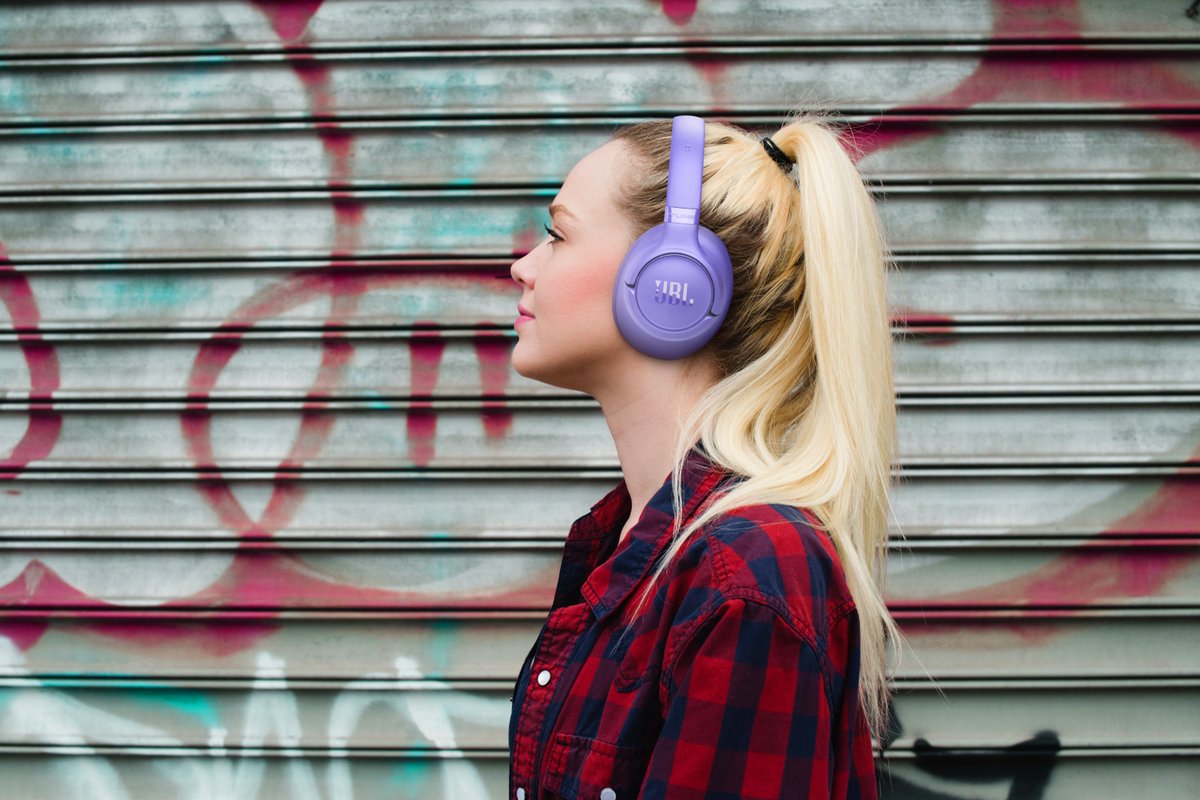 JBL Tune 730BT - Draadloze Bluetooth Koptelefoon - Over-ear - 76 uur batterij - JBL Pure Bass - Zwart — afbeelding 5