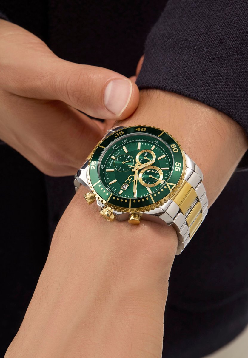 Gc Gc Speedracer Quartz Chronograaf Horloge Zilver En Geel Goud Case: 100% Stainless Steel | Armband: 100% Stainless Steel 44 mm Z51006G9, Z51007G7