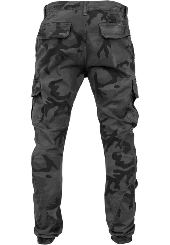 Achterkant van een cargobroek met camouflageprint in grijs en zwart, met meerdere zakken.