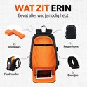Zwarte cameratas rugzak met oranje voering. Inclusief 2x verdeler, fleshouder, 1x regenhoes en 2x bandjes.