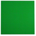 Effen groene LEGO bouwplaat, 10x10 noppen, op witte achtergrond.