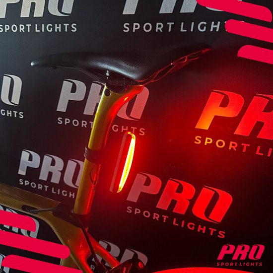 Fietsverlichting Set 1300 & 120 Lumen USB Oplaadbaar - Racefiets/Mountainbike - Led Fietslampen set - Koplamp & Achterlicht — afbeelding 4