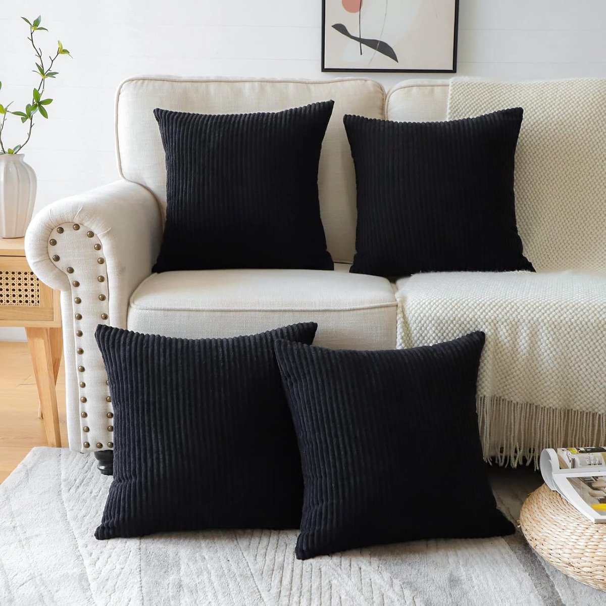 Famanu Set van 4 corduroy kussenslopen, 45 x 45 cm, decoratieve sierkussenhoezen, zachte kussensloop, bankkussen, decoratieve overtrek voor bank, slaapkamer en woonkamer, zwart