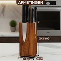 Houten messenblok van 11x11x24,5 cm, met vier gleuven voor messen en een zilverkleurige basis. Afmetingen in cm.