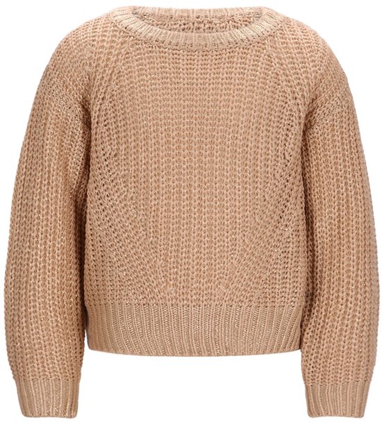 Un pull tricoté beige à manches longues, col rond et bords-côtes.