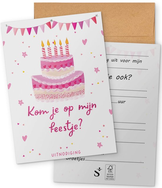 Roze verjaardagstaart uitnodiging met kaarsen, slingers en hartjes. "Kom je op mijn feestje?"