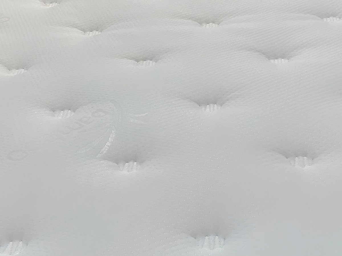 Vente-unique Set 140 x 190 cm bedbodem met opbergruimte kleur wit + pocketveringmatras 7 zones met geïntegreerde topper en bamboe tijk, dikte 26 cm - MIREZA van NATUREA