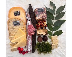 Borrelpakket Cadeau – Luxe Borrelbox voor Thuis | Ambachtelijk Geschenkpakket van De Lange Hoeve