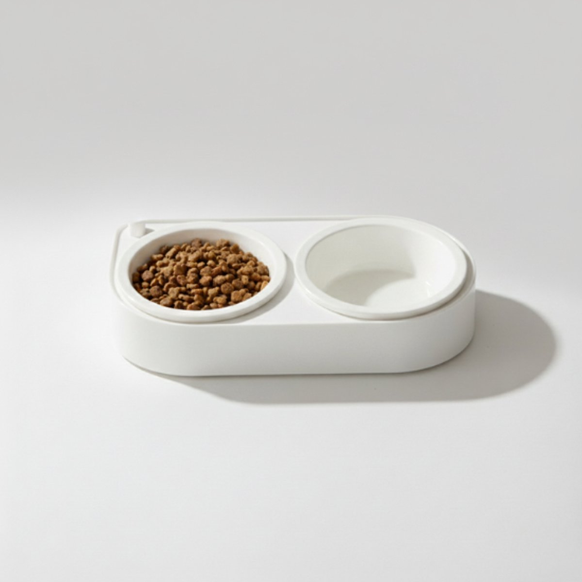 RHRQuality CoBowl – Dubbele Keramische Voerbak Kat & Hond – Voerbak Kat Keramiek – Verhoogde Voerstandaard – 300ml – Wit – 31 x 17 cm & Ø12 cm