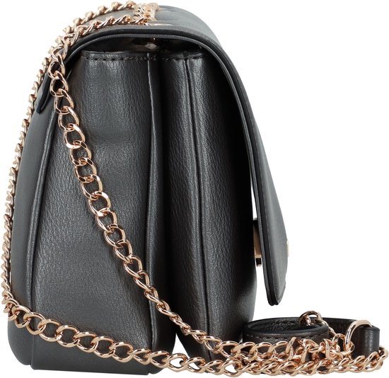 Sac bandoulière noir avec chaîne dorée et rabat.