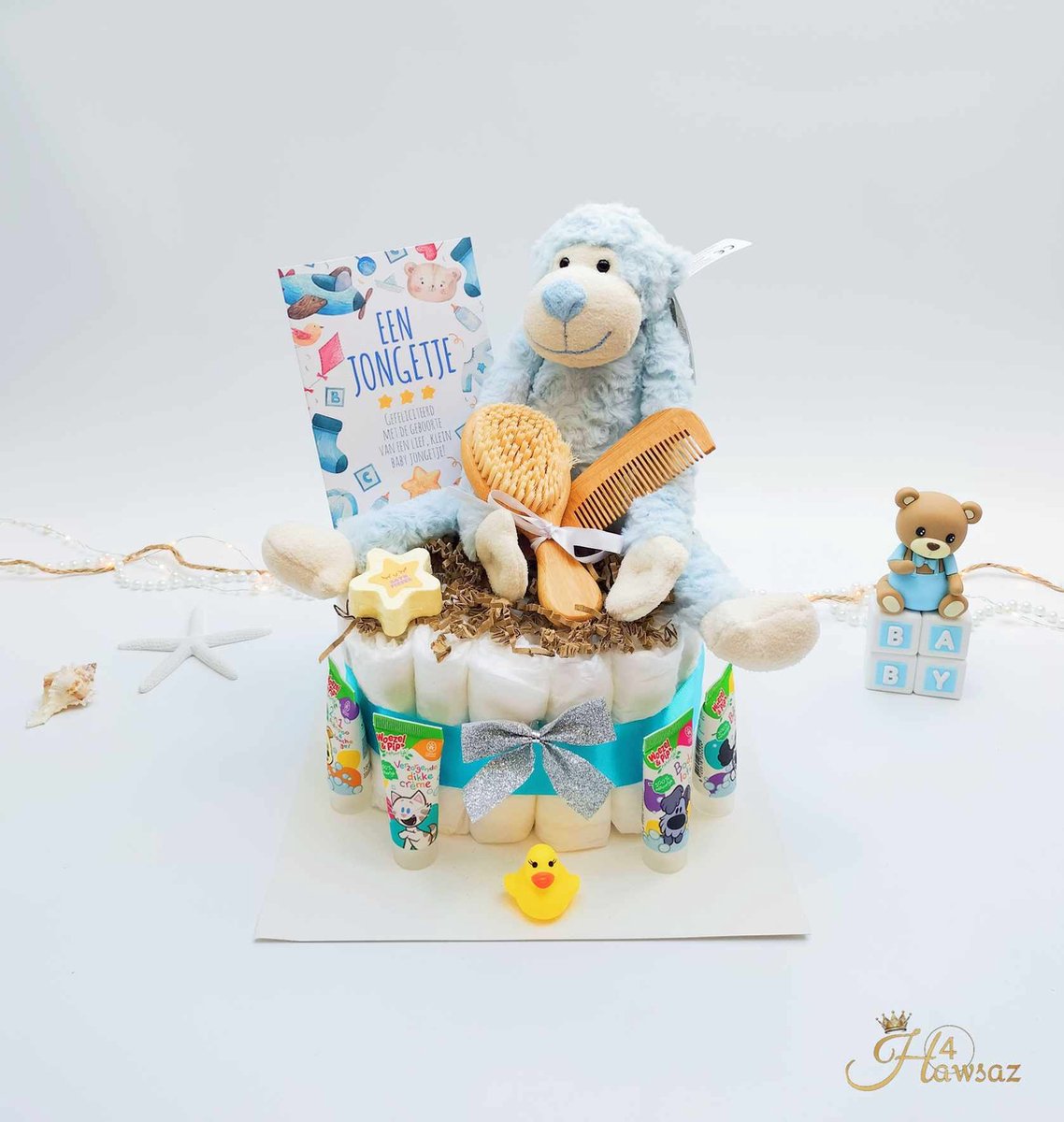 Goedkoopste Luiertaart Blauw 36 stuks - kraamcadeau - Hawsaz.nl Cadeau -Originele Babycadeau's - 26 luiers - Babycadeau - Geboortekaartje - Babygeschenkset - Knuffel - Babyshower - Gepersonaliseerde cadeaus - Babyverzorging