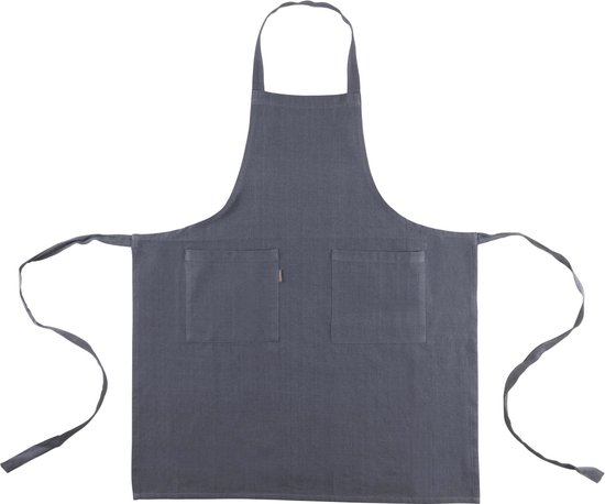 Joli lot de 5 textiles de cuisine en gris foncé, avec 1 torchon, 1 torchon en tricot, une brosse à vaisselle avec un joli texte et un short dans un panier en osier. CONSEIL CADEAU !