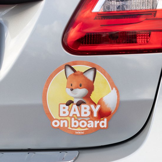 Baby Zit Met Een Dummy. Baby Aan Boord Van Autosticker Stock