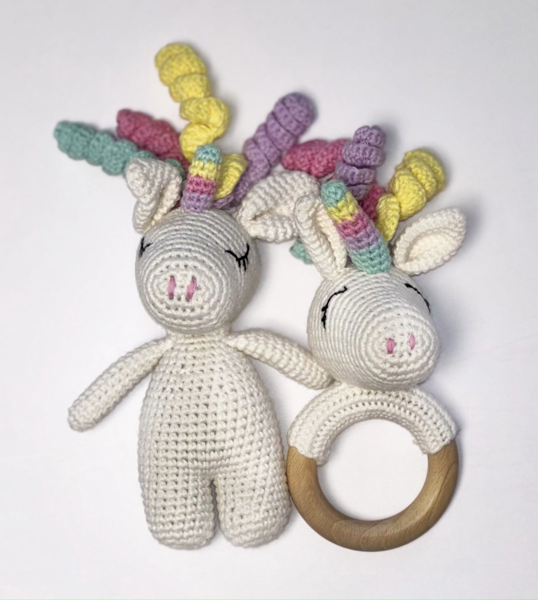 The Baby Supply Knuffel & Rammelaar set Eenhoorn