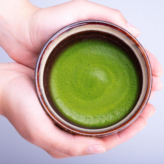 Goodwei Matcha Thee Set voor Japanse theeceremonie, 6-delig - Matcha-schaal, bezemhouder en thee-dienblad in passend design met echte biologische matcha uit Japan (Kumo