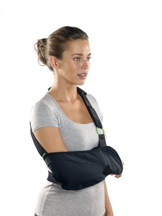 BraceID Comfort Sling Schouderbrace - Verlicht Schouderpijn en Ondersteunt bij Postoperatieve Zorg - Verkrijgbaar in 5 Maten - Zwart - L